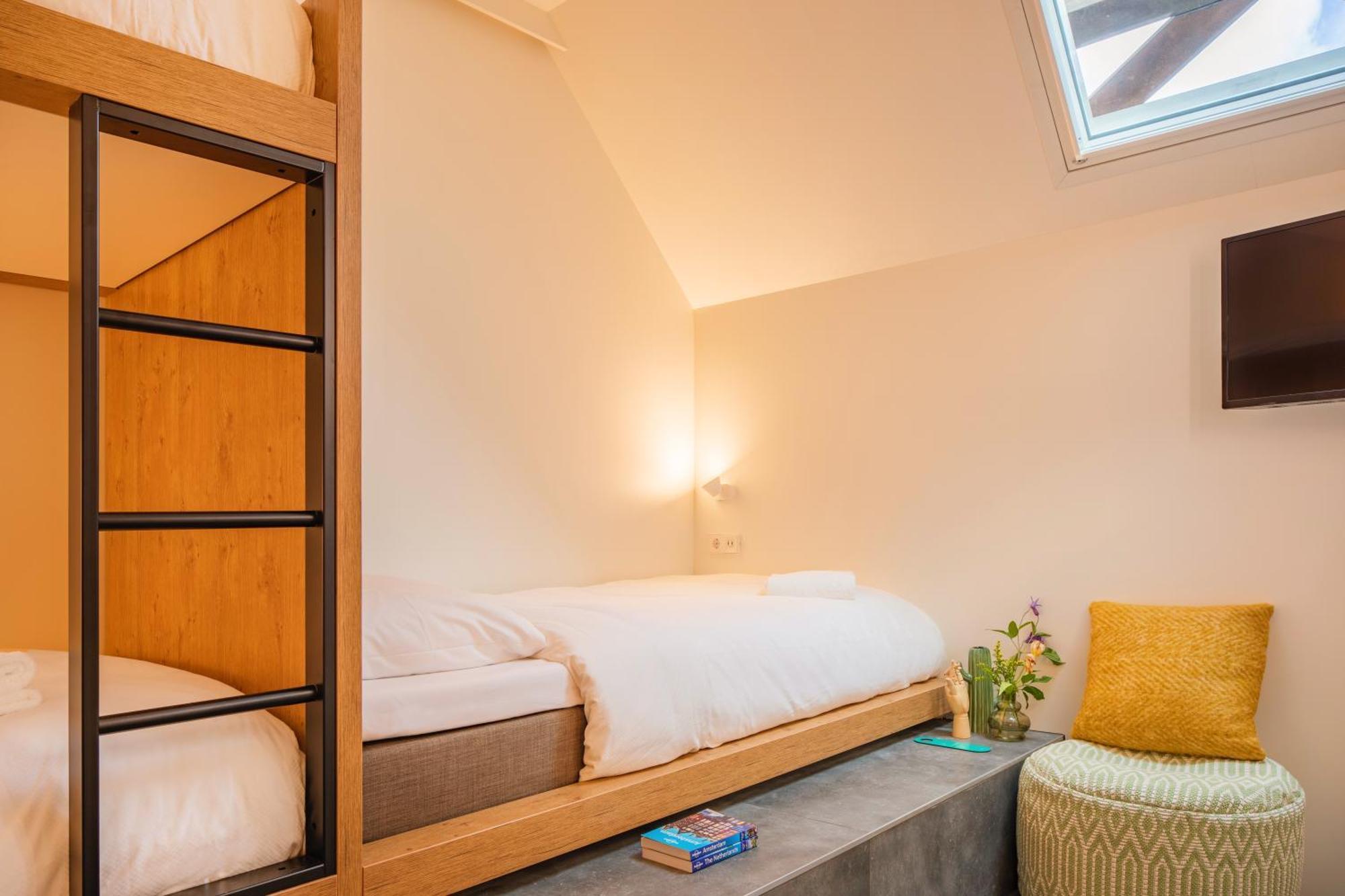 Bunk Hostel Amsterdam Esterno foto